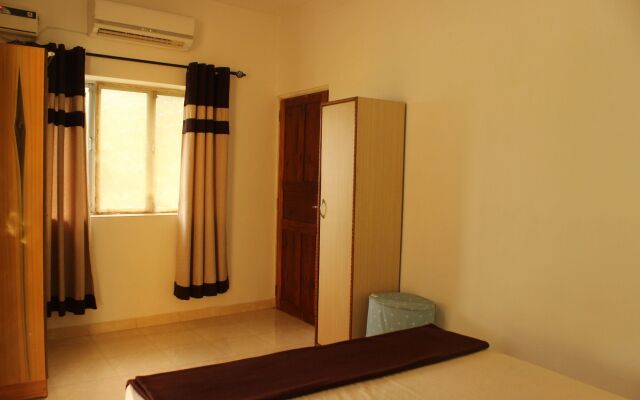 OYO 9217 Home Studios near Candolim Beach