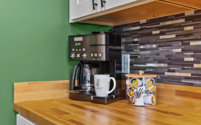 West End Whimsy | JZ Vacation Rentals