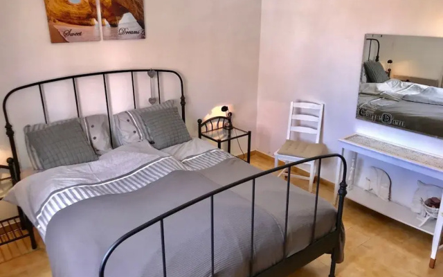 Charming Benagil Coastal Retreat