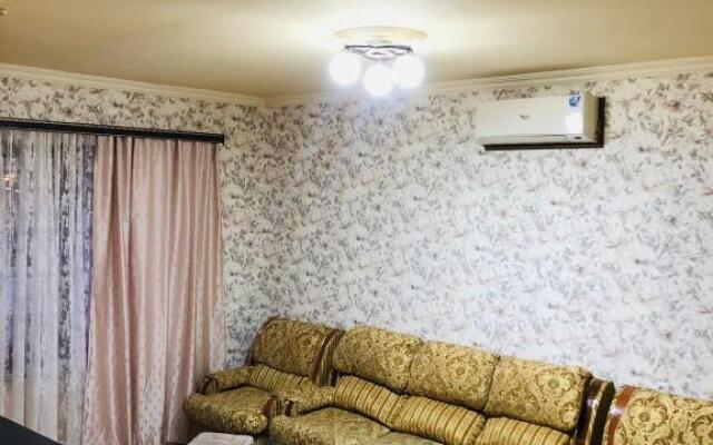 Apartment in Zakyan Street