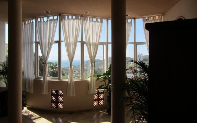 Vista De Bahia 4 Bedrooms 3.5 Bathrooms Villa