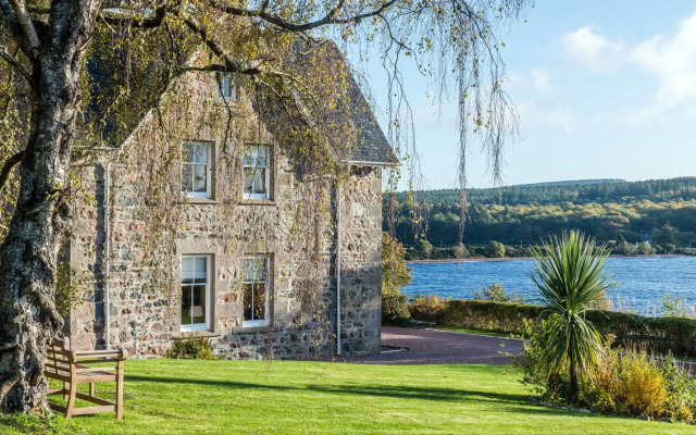 The Old Manse, Loch Ness (highland-escape)