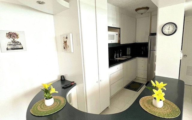 Gorgeous Ocean View 1br With Beach Access & Pool