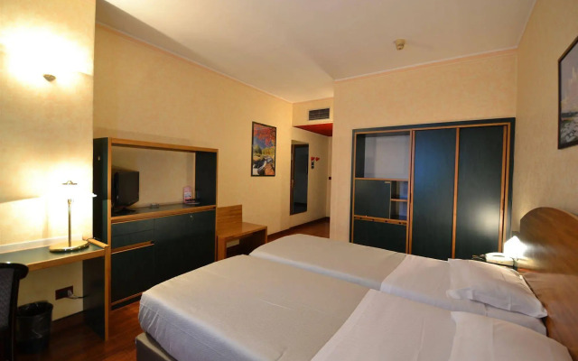 Sun Hotel