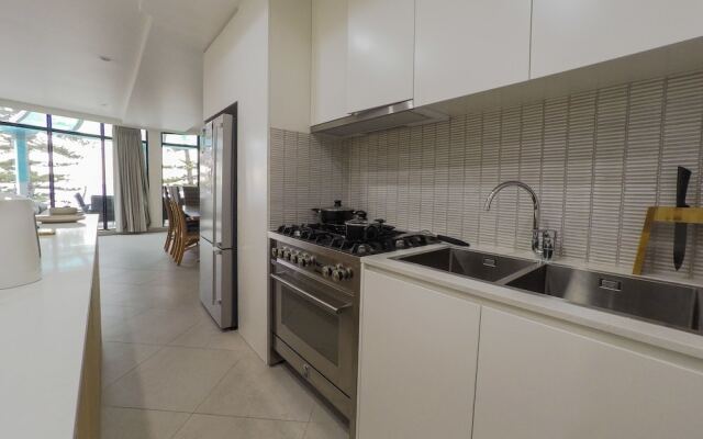 Manly Stay LUX Apartments