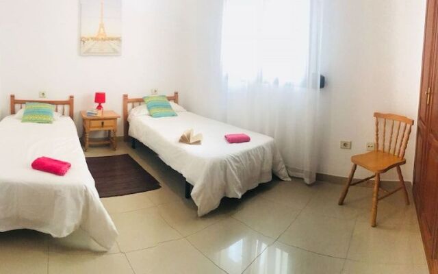 Cristianos Town Guesthouse