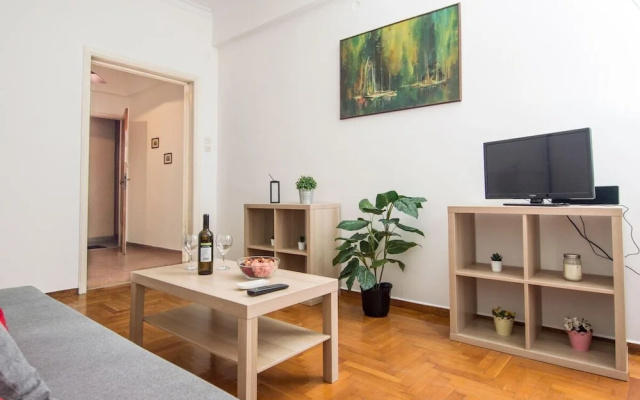 Sunny 1bd Apartment Just 1minute to Acropolis