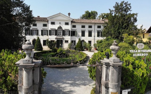 Villa di Tissano