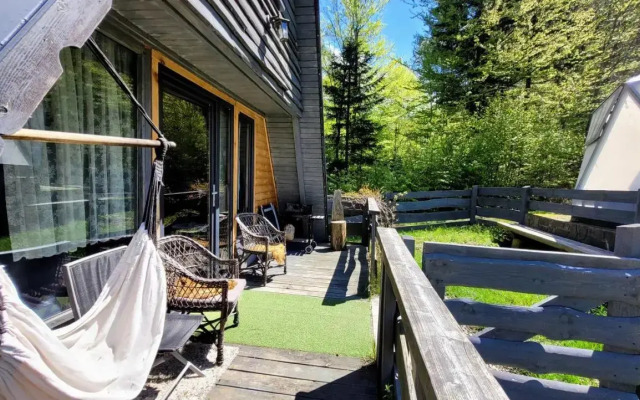 Osada pod Beskidem- chatki całoroczne