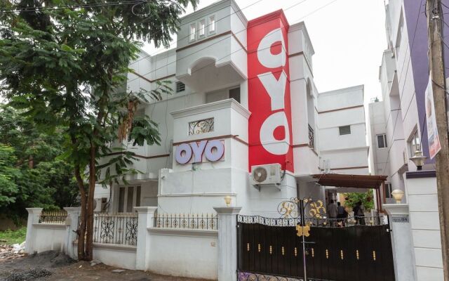 Oyo 18734 Vivin Park