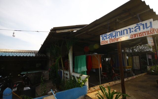 Baan Plasai Koh Larn