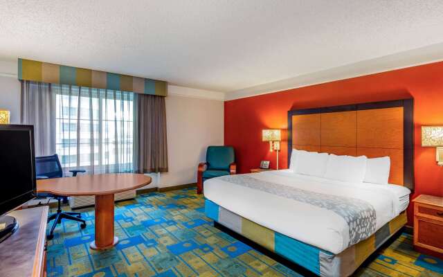 La Quinta Inn & Suites by Wyndham Fremont / Silicon Valley