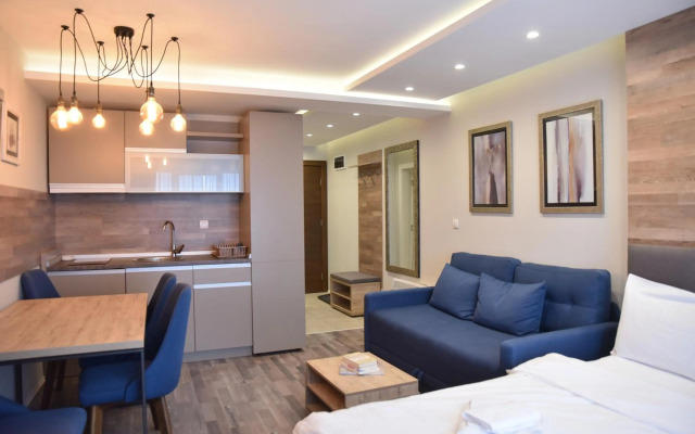 Milmari Apartment 43 Premier Pollo