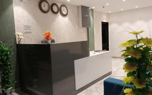 Hotel Mansarovar