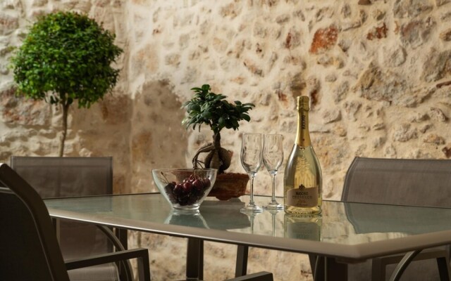 Dimitra Apts - Superior Suite With Terrace