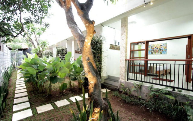 Maha Residence Guest House