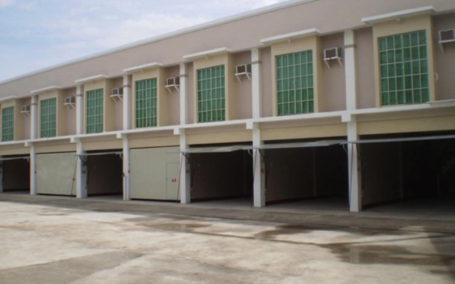 Regal Plaza Drive-Inn