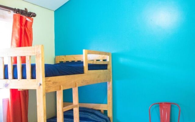 Naisula Place - Hostel