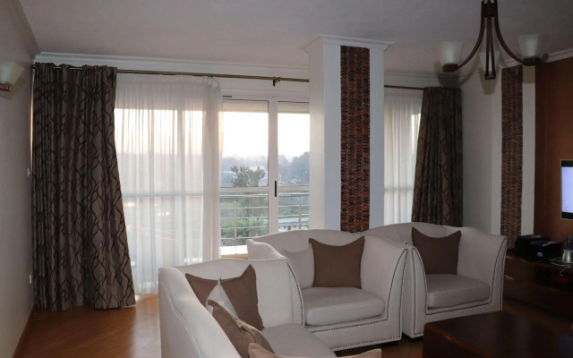 Lymack Suites