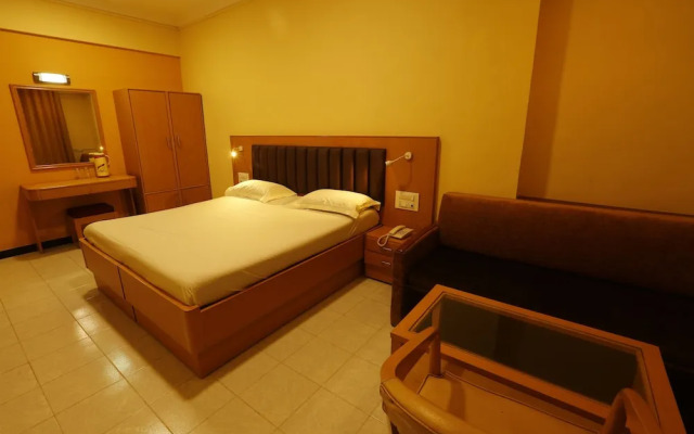 Hotel Ravi Kiran