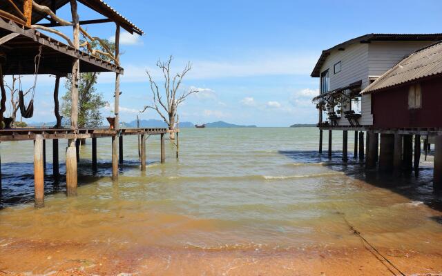 Klong Jark Apartment