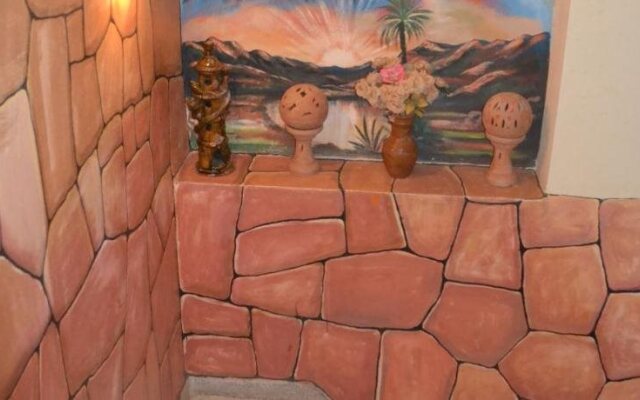 Hotel Almanader