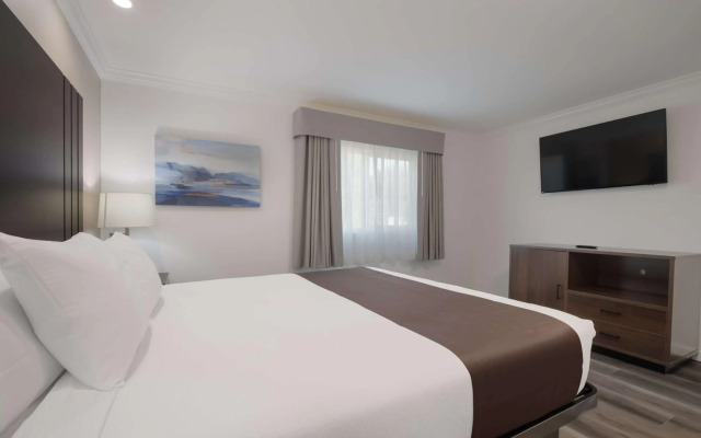 SureStay Plus By Best Western Upland Ontario North