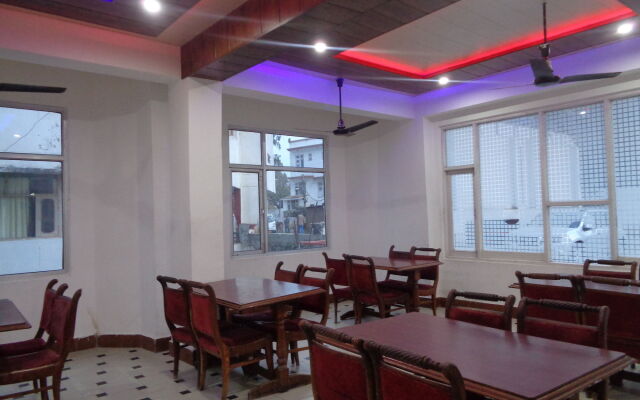 Hotel Ishan