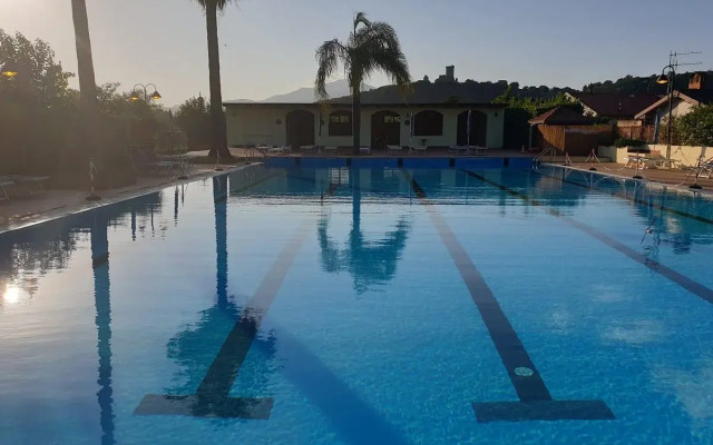 Solone Beach Hotel