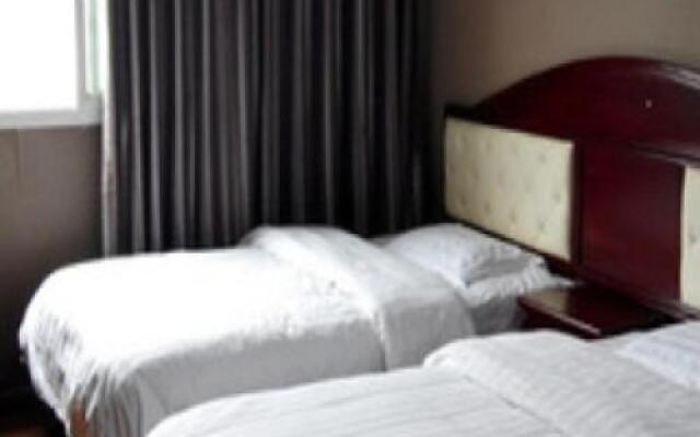 Mianyang Dequan Business Inn