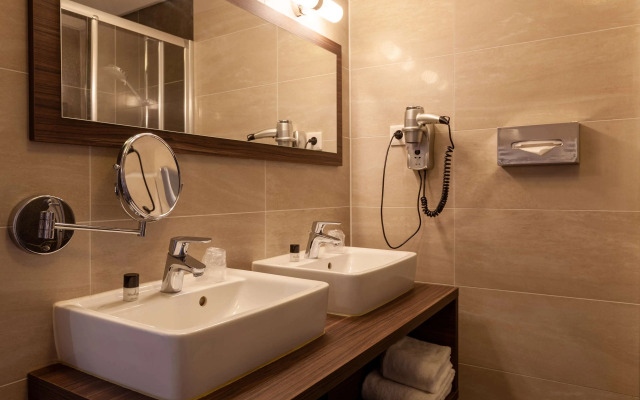 Grand Museum Hotel, BW Signature Collection