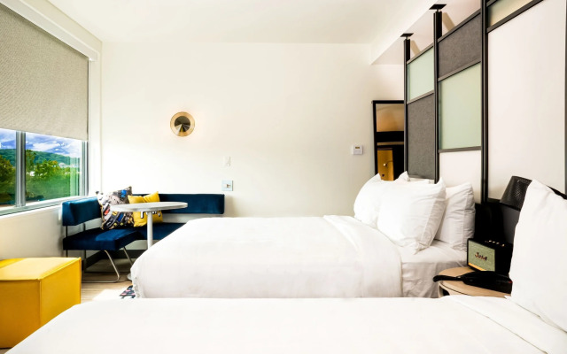 Aloft Knoxville West