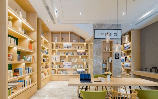 Atour Hotel, Fuxingmen Subway Station, Financial Street, Beijing