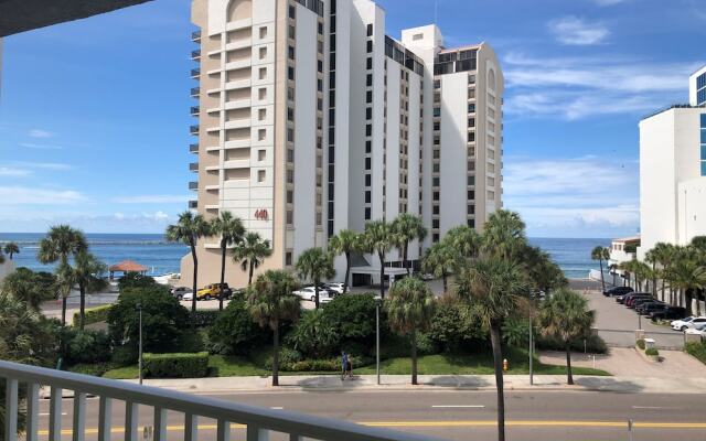 Pelican Pointe Clearwater Beach Hotel