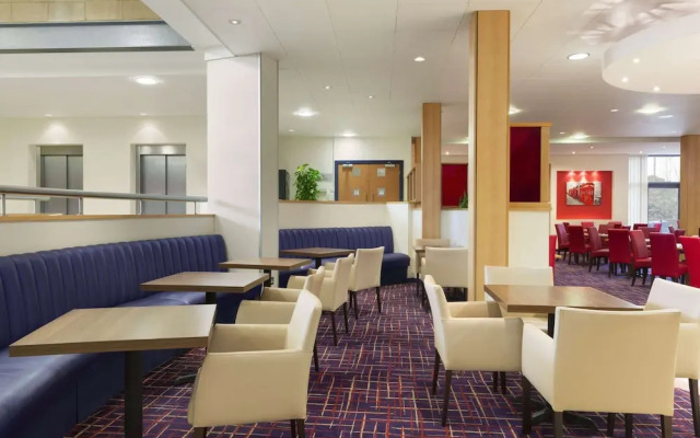 Ramada London North M1