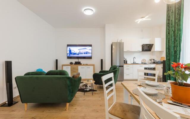 Essenza Charming Two BedRoom Apartment