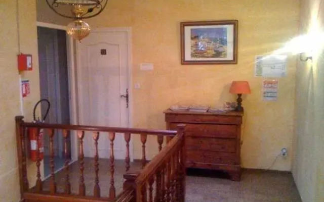 Logis Auberge De La Tour