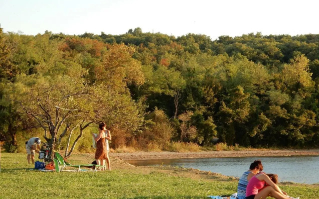Bella Vista