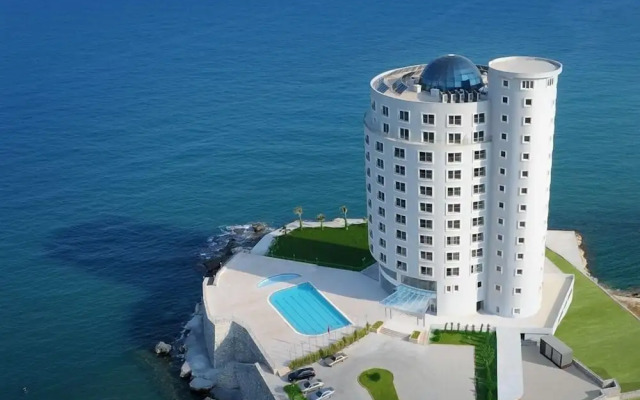 Lamos Resort Hotel & Convention Center