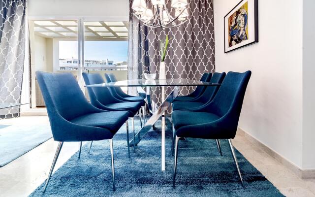 PDM - Elegant Apartment with Breathtaking Sea view
