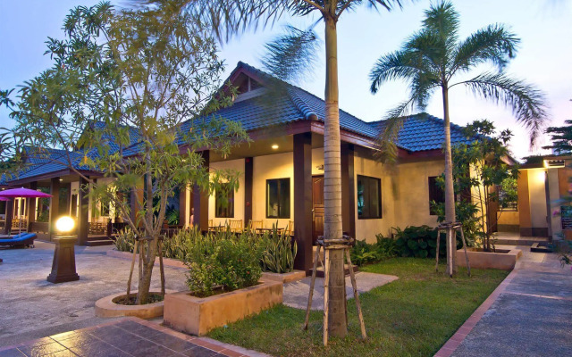 Rose Bay Resort