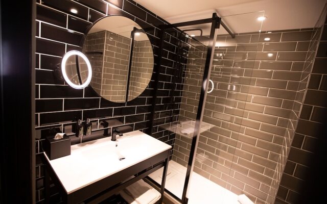 Park And Suites Elegance Geneva Ferney Voltaire