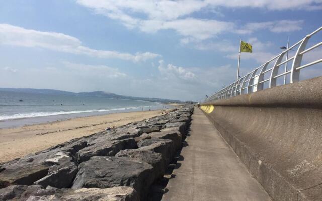 Beach Break Aberavon Holiday Home by the Sea
