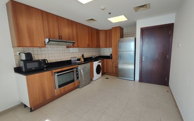 Lux BnB Princess Tower I  Palm & Ocean Views