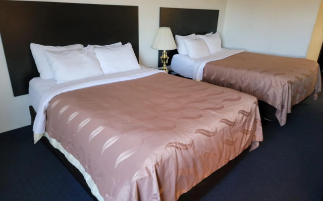 FairBridge Inn & Suites Sunnyside