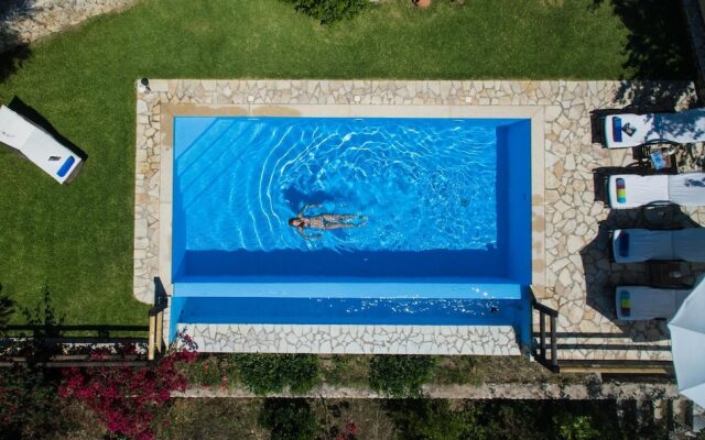 Stunning Seaviews Pool Beach - Pasithea