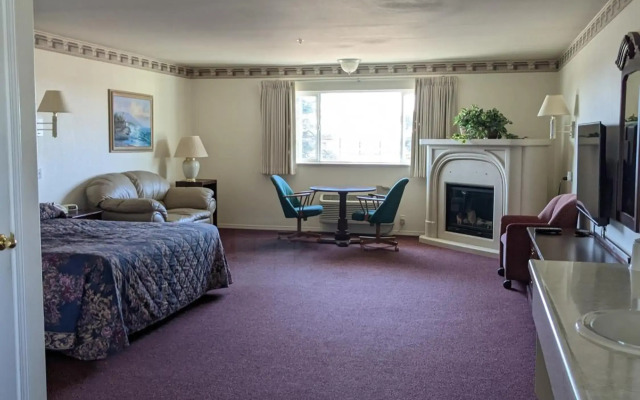Lighthouse Inn