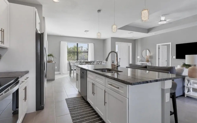 25499 Doredo Drive