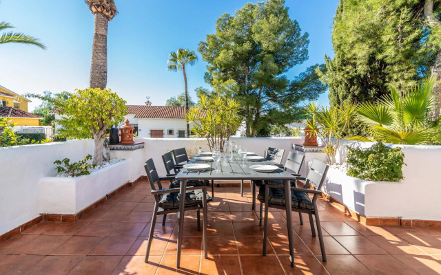 Newly renovated 3 bedroom apt next to Puerto Banús