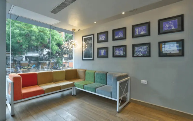 Upar Hotel - Nungambakkam